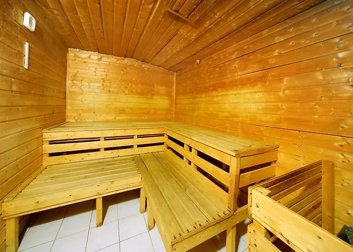 酒店 Palace Club 3*