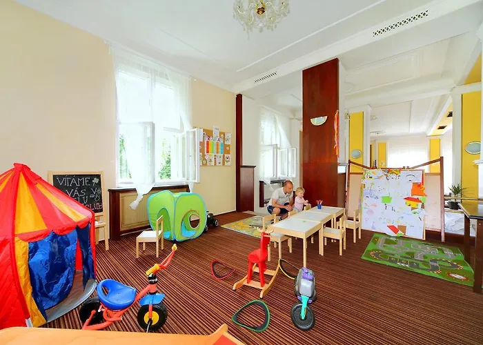 酒店 Palace Club 3*